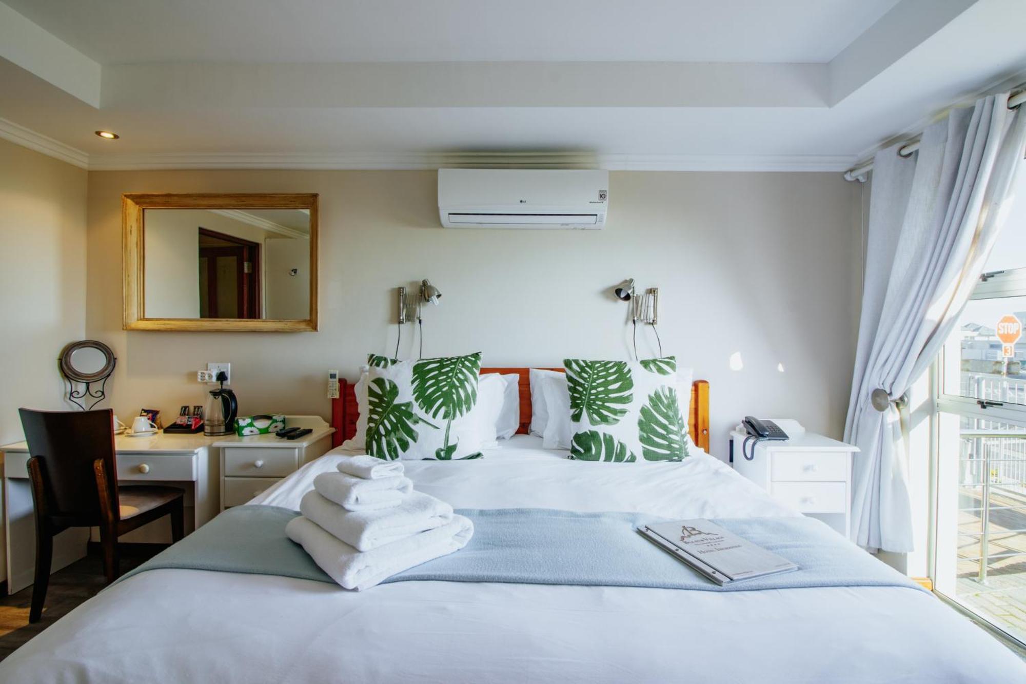 Blaauw Village Guest House Bloubergstrand Ngoại thất bức ảnh