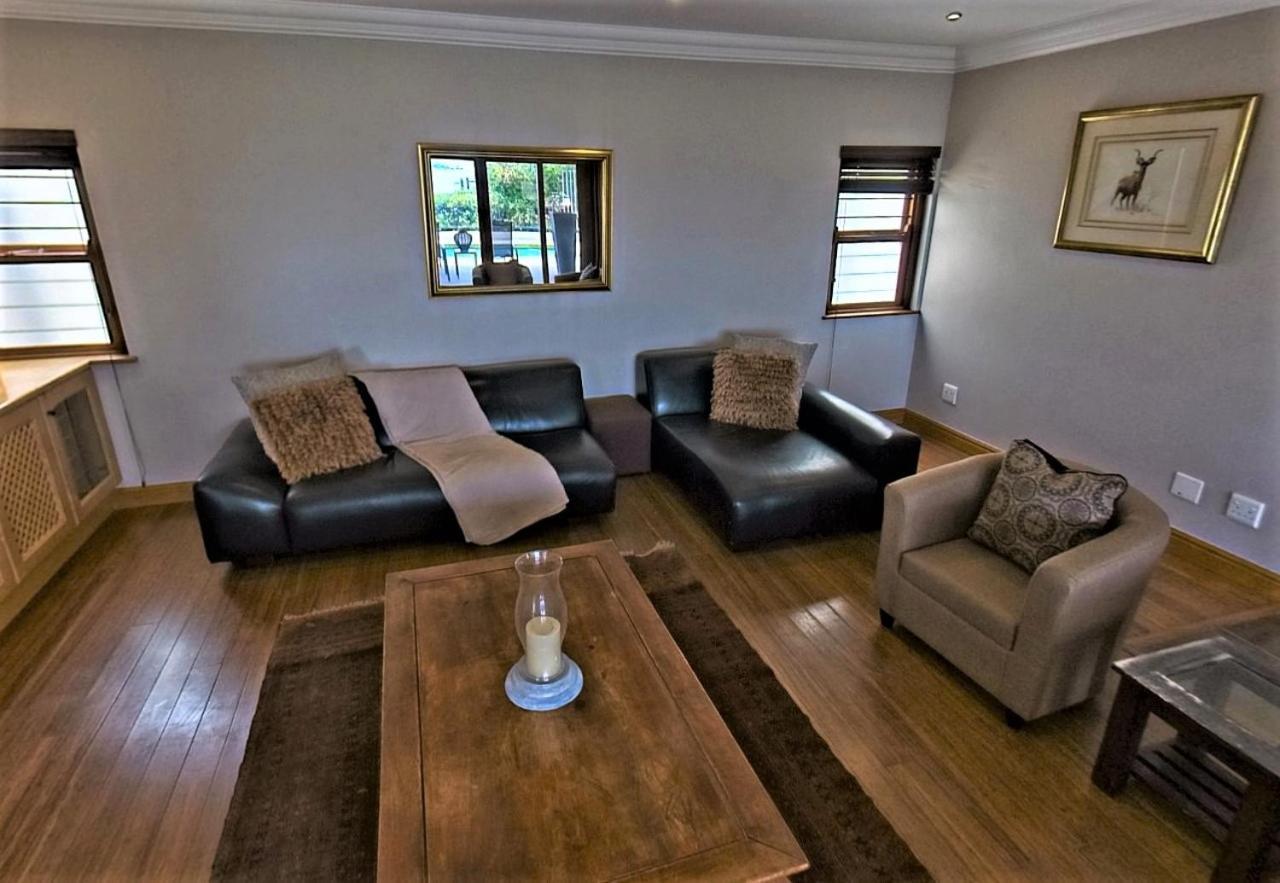 Blaauw Village Guest House Bloubergstrand Ngoại thất bức ảnh