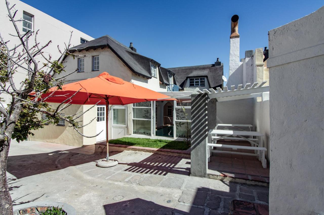 Blaauw Village Guest House Bloubergstrand Ngoại thất bức ảnh