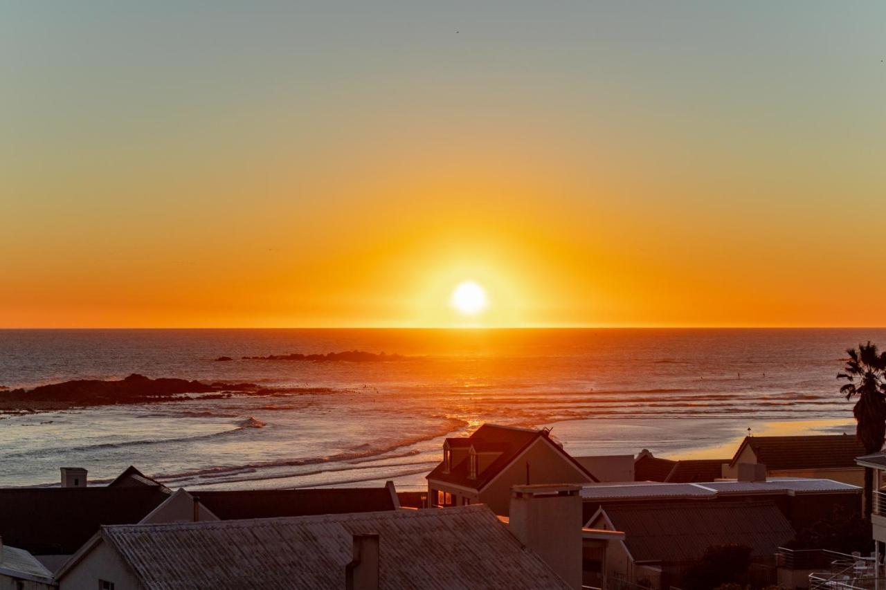 Blaauw Village Guest House Bloubergstrand Ngoại thất bức ảnh
